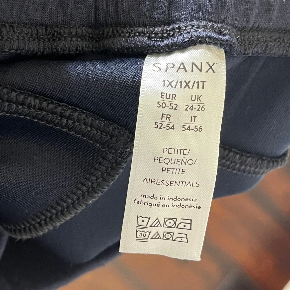 NWT Spanx AirEssentials Wide Leg Pants Women 1X Petite Navy Athleisure Lounge